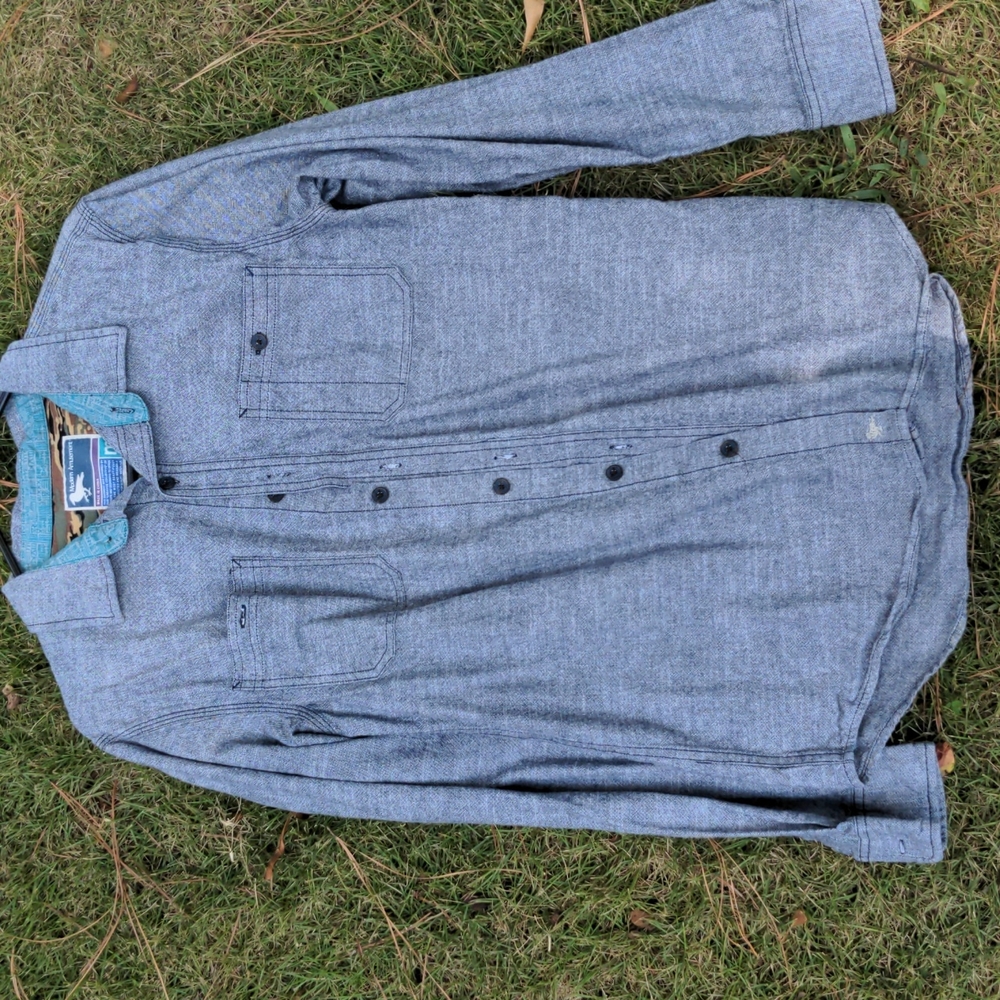Men's medium modern amusement grey button up dress shirt with 2 pockets